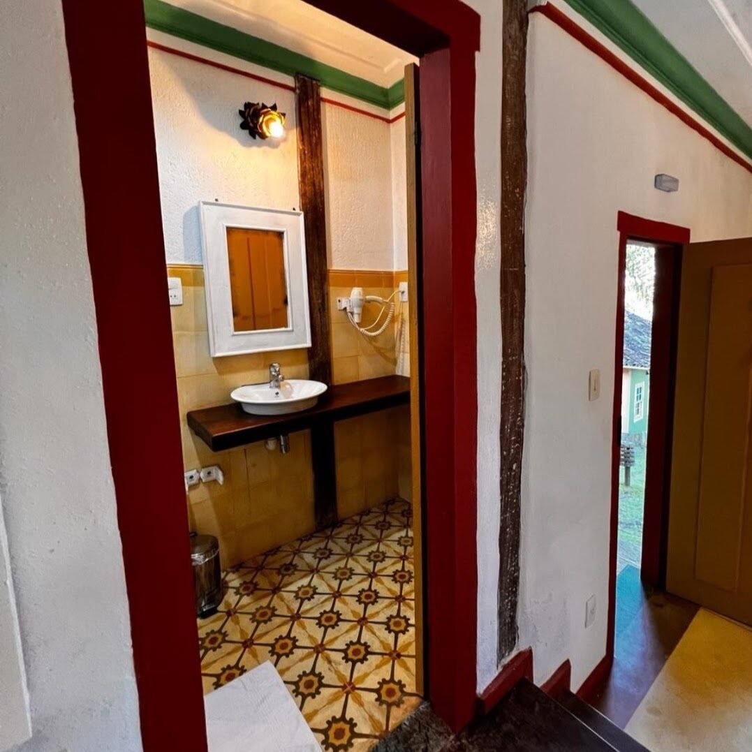 Screenshot_2025-05-24-11-50-26-206_com.whatsapp