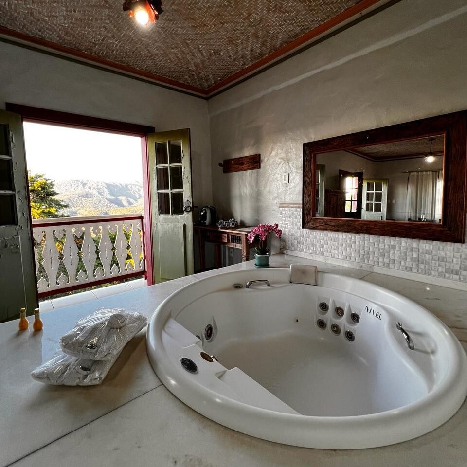 WhatsApp Image 2025-10-16 at 15.25.48 (2)